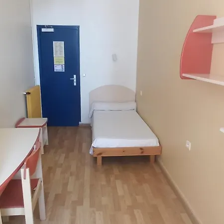 Santa Maria بيت شباب كان